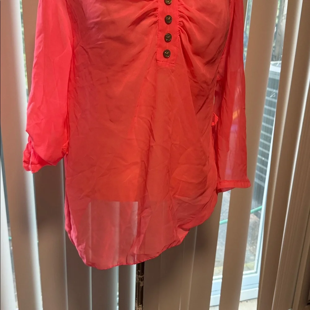 Vibrant Coral Button-Front Blouse size M
#135/3tt - Picture 4 of 11